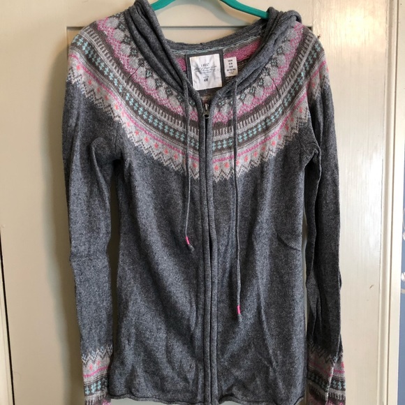 H&M Sweater Hoodie - Picture 1 of 6